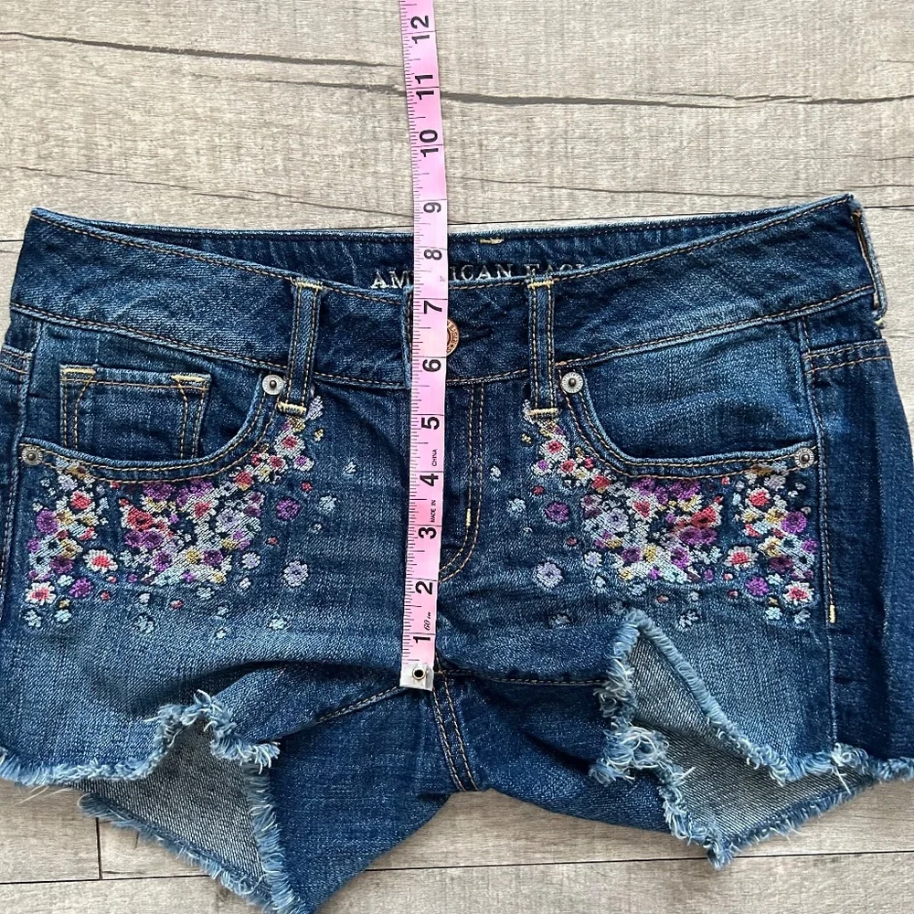 American Eagle Outfitters Low Rise Floral Embroidered Festival Denim Shorts 2 - Picture 5 of 11